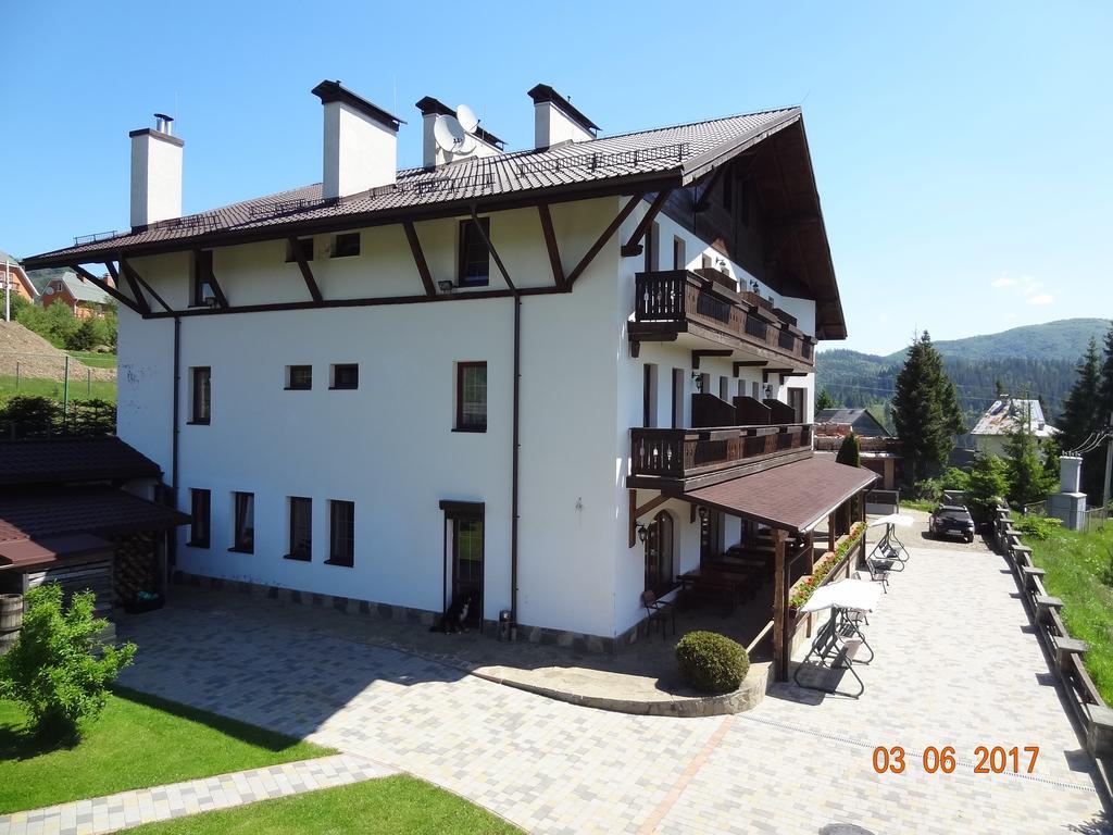 Hotel Alpenhof Pansion Slavske Exterior foto